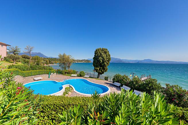 FERIENVILLA GARDASEE - VILLA mit Pool und Seeblick cheapest BARDOLINO